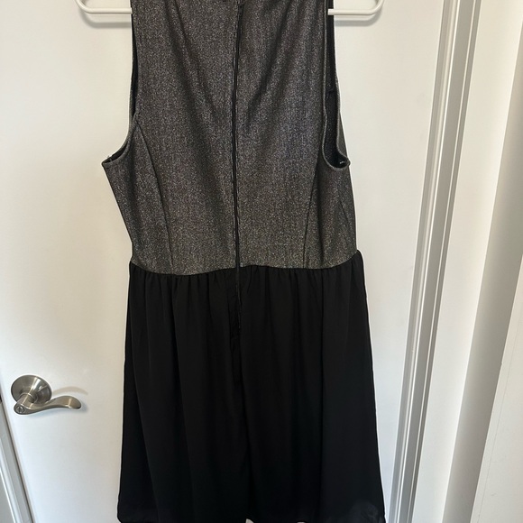 Forever 21 21+ Plus Dress Size 2X - Picture 3 of 4